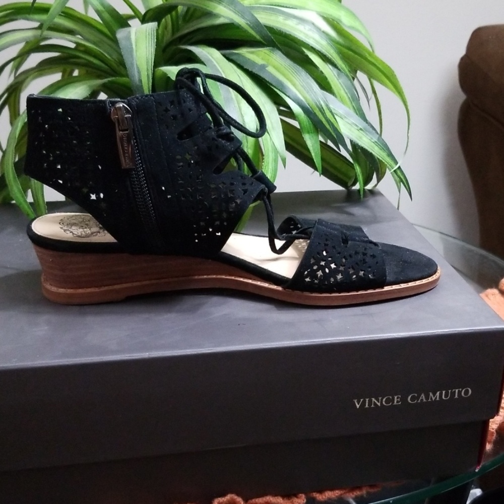 Vince Camuto Women's Retana Wedge Sandal